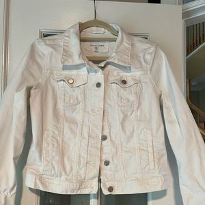 LOFT white jean jacket.  Women’s size SMALL.  Excellent condition.